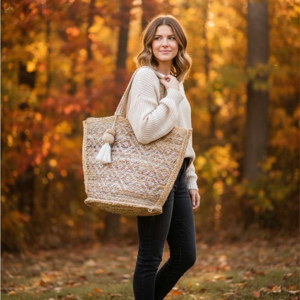 America & Beyond Large Jute Woven Straw Beach Bag Boho(Beige/Silver)